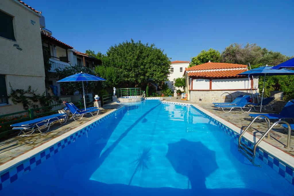Albatross Aparthotel Marathokampos Bagian luar foto