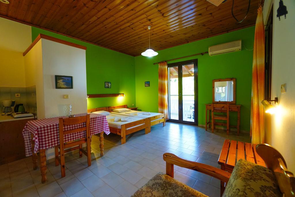 Albatross Aparthotel Marathokampos Bagian luar foto